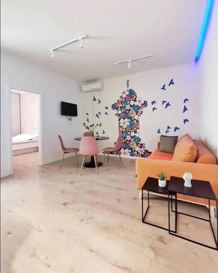 Appartement Blue And Rose Cozy - Quiet In The Best Location - Self Check-In - 5Th Floor With Elevator à Sarajevo Extérieur photo